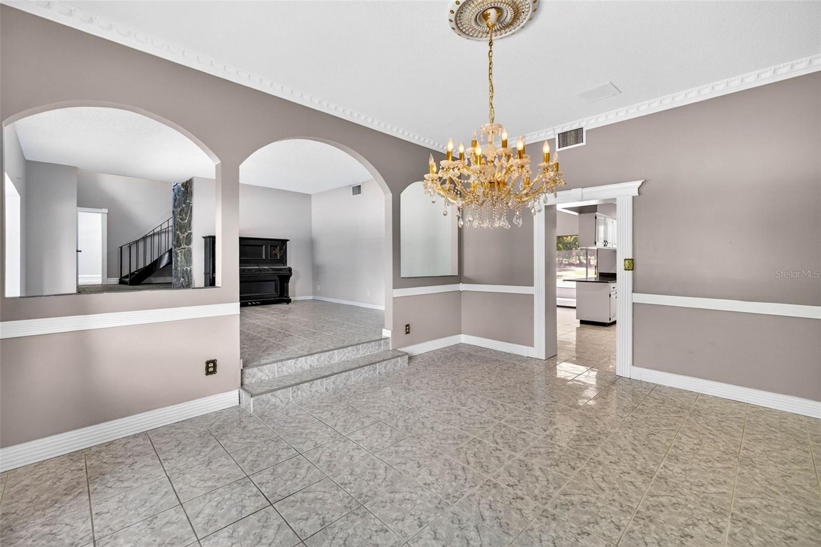 305 BANNOCKBURN AVE, TEMPLE TERRACE, FL, 33617