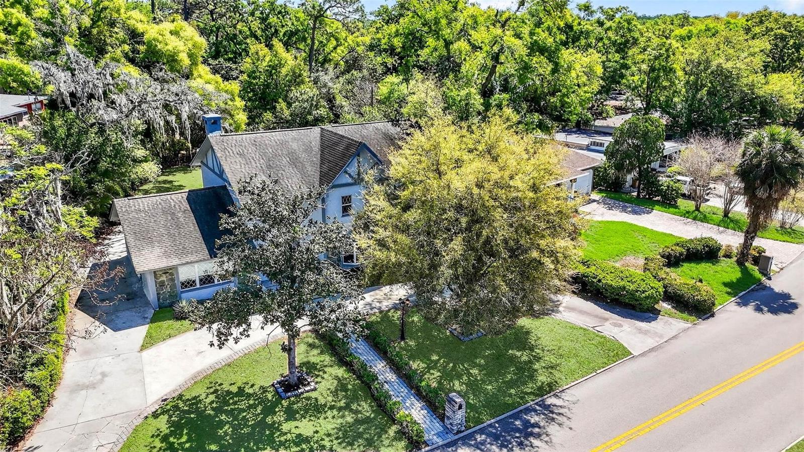 305 BANNOCKBURN AVE, TEMPLE TERRACE, FL, 33617