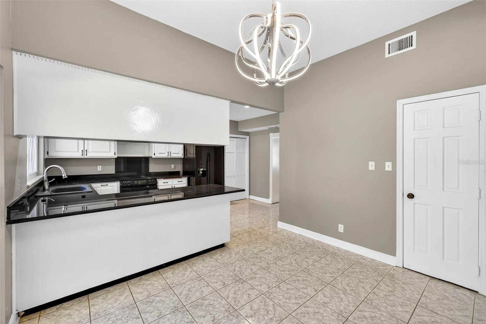 305 BANNOCKBURN AVE, TEMPLE TERRACE, FL, 33617