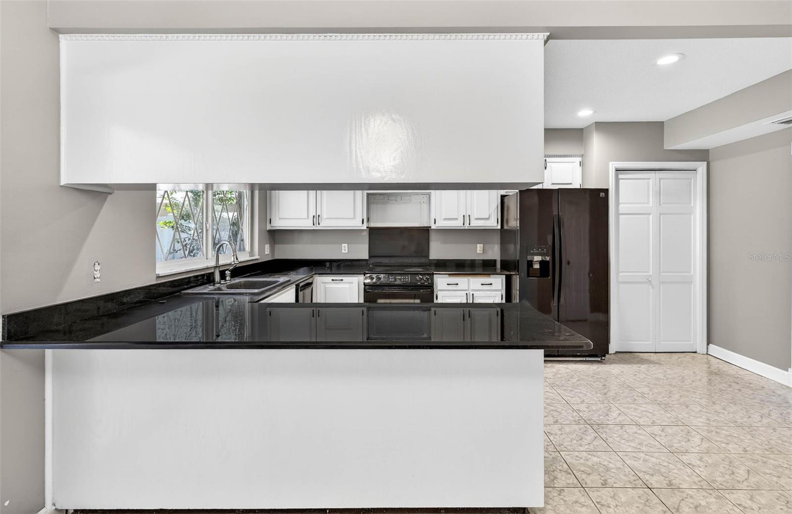 305 BANNOCKBURN AVE, TEMPLE TERRACE, FL, 33617