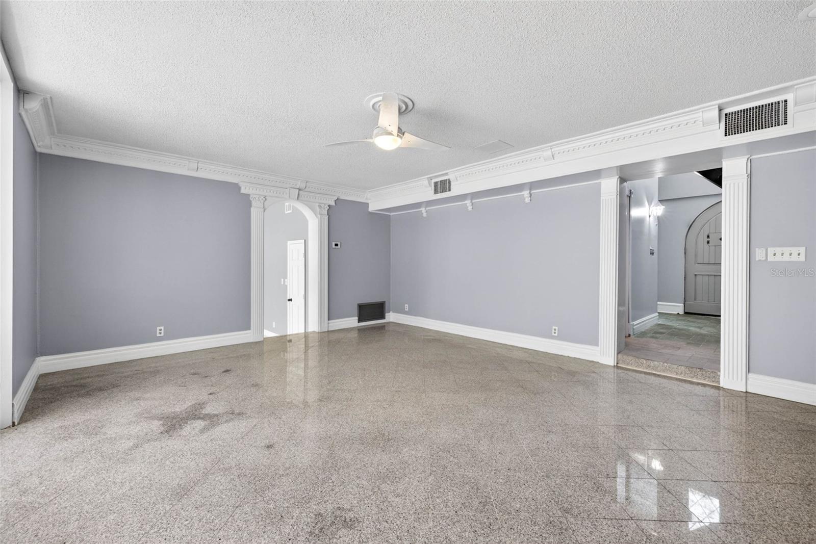 305 BANNOCKBURN AVE, TEMPLE TERRACE, FL, 33617