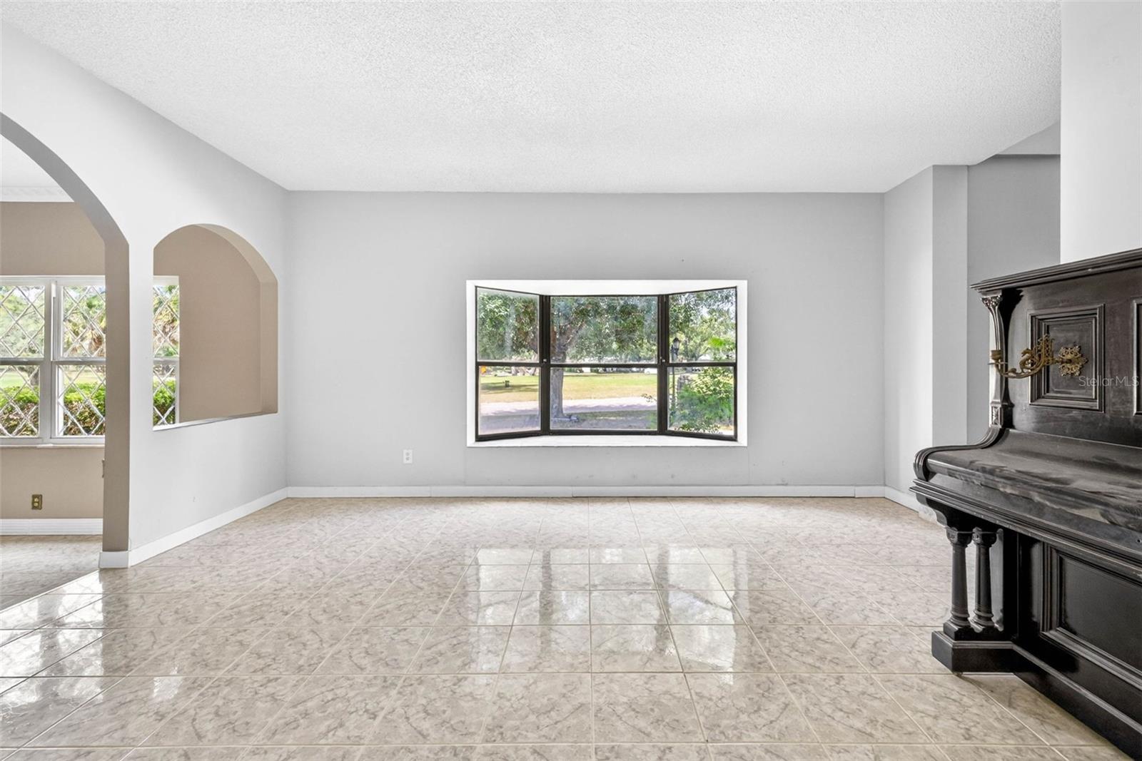 305 BANNOCKBURN AVE, TEMPLE TERRACE, FL, 33617