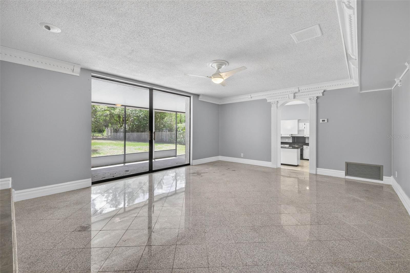 305 BANNOCKBURN AVE, TEMPLE TERRACE, FL, 33617