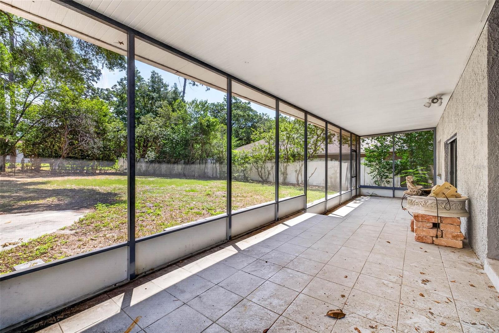 305 BANNOCKBURN AVE, TEMPLE TERRACE, FL, 33617