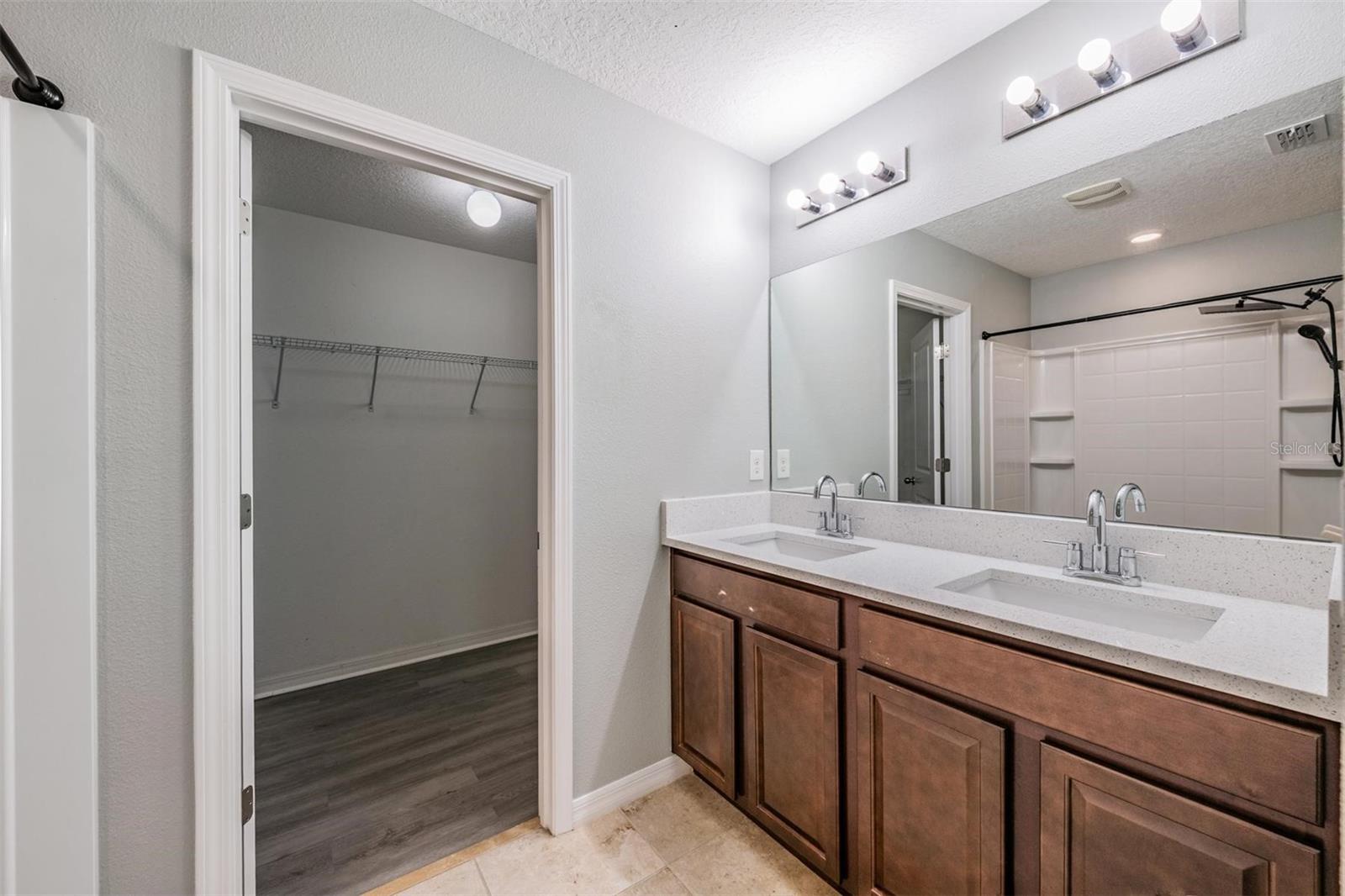 253 CASCADE BEND DR, RUSKIN, FL, 33570