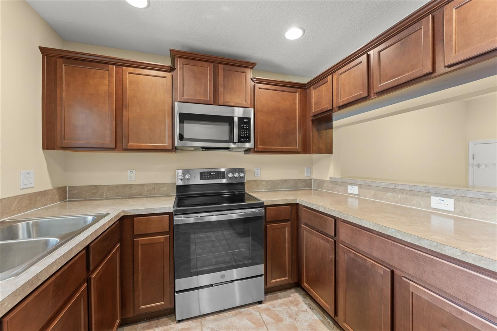 348 CARINA CIR, SANFORD, FL, 32773