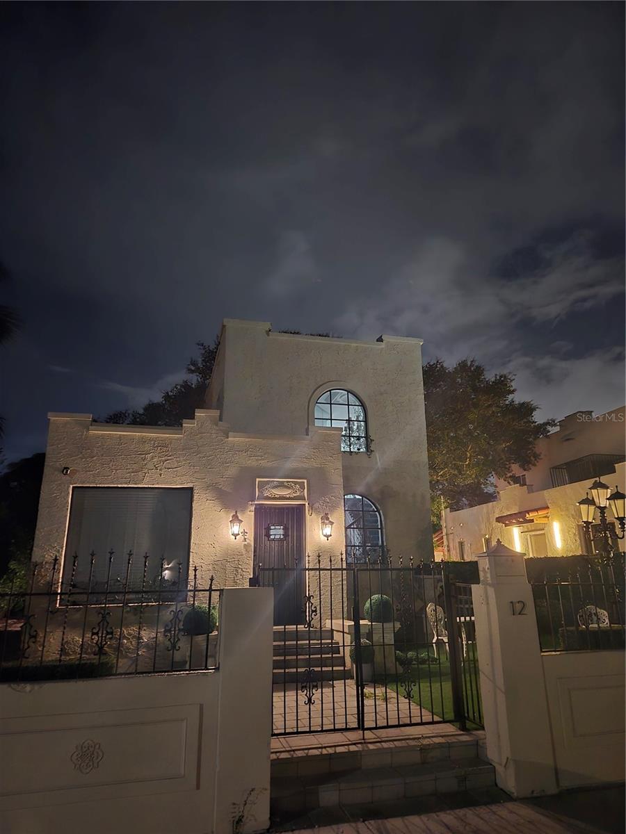 12 NE 50TH ST, MIAMI, FL, 33137