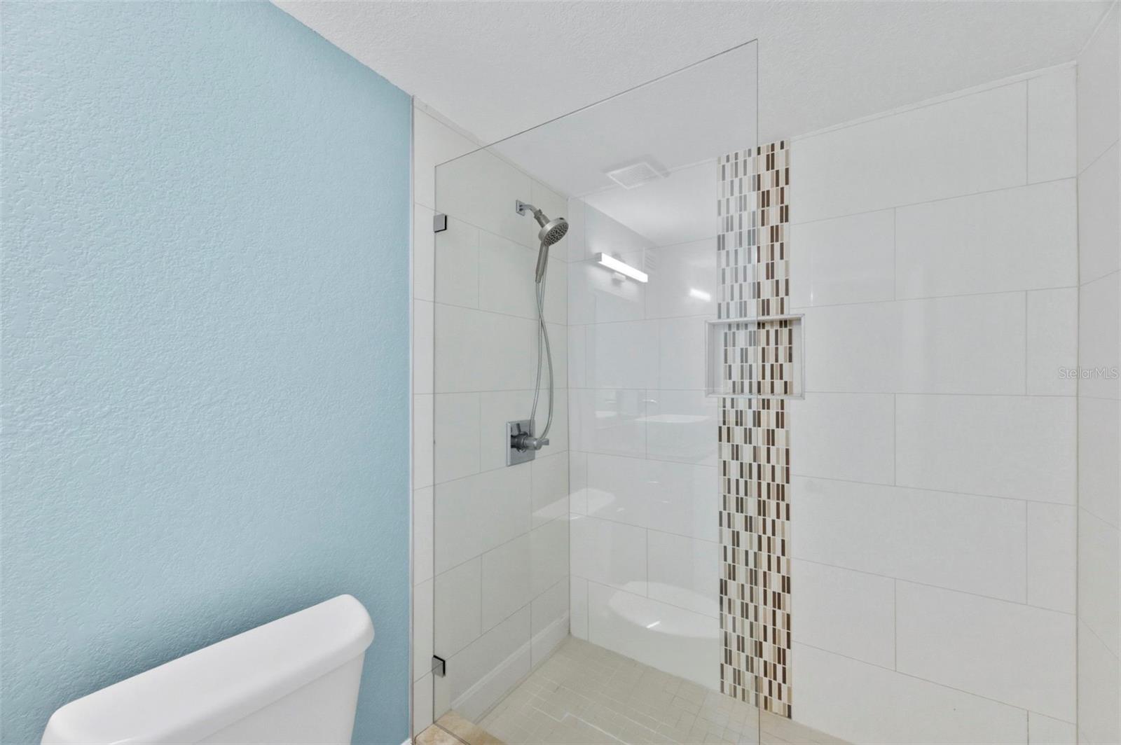 10220 N 23RD ST, TAMPA, FL, 33612