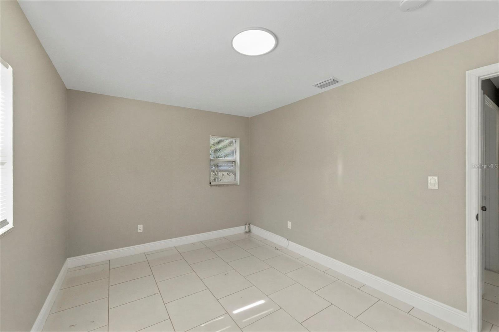 10220 N 23RD ST, TAMPA, FL, 33612