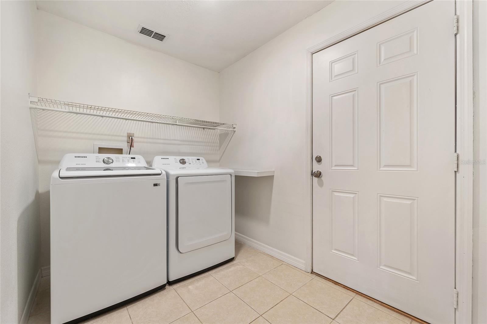 2040 E TRIANGLE DR, LONGWOOD, FL, 32779