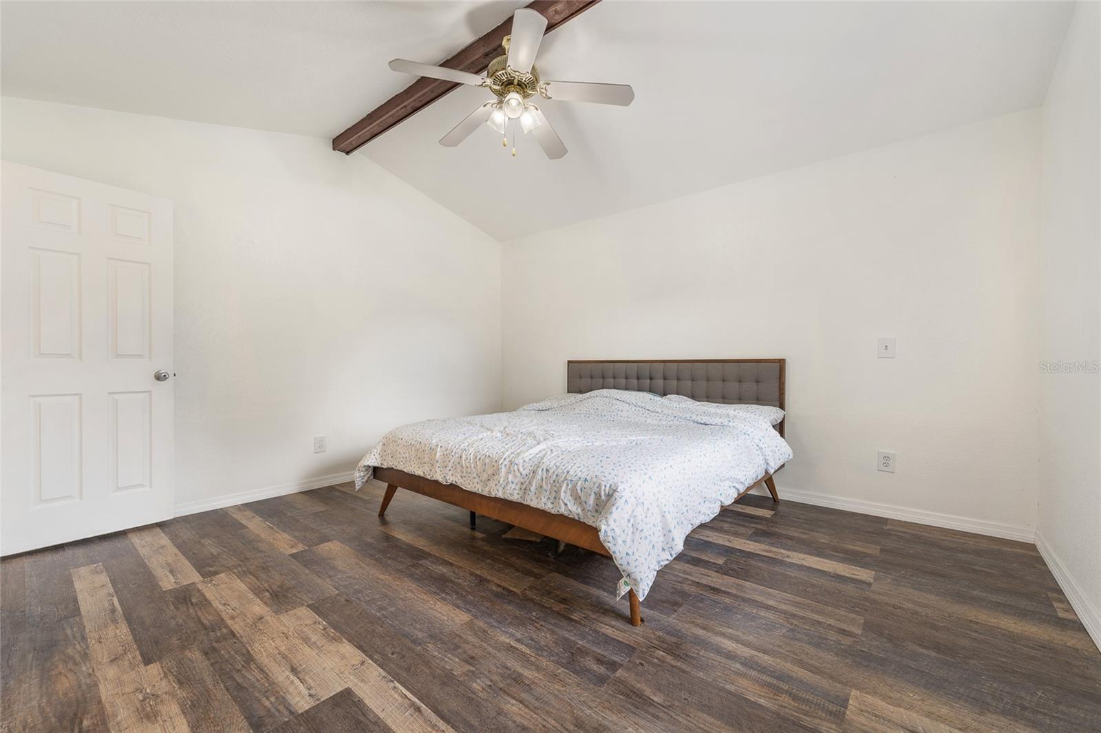 2040 E TRIANGLE DR, LONGWOOD, FL, 32779