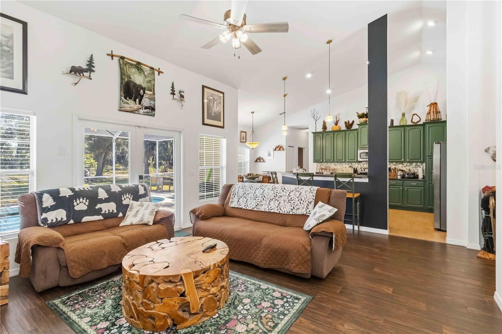 2313 HOLDEN LN, LITHIA, FL, 33547