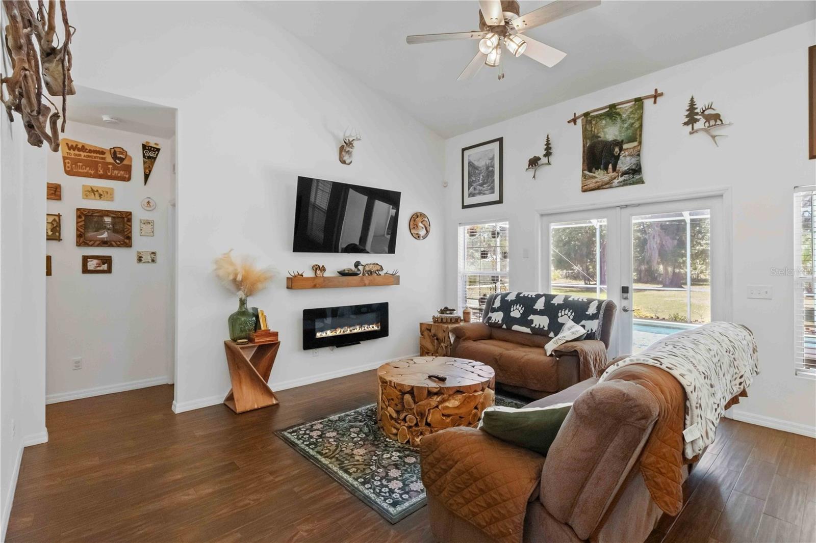 2313 HOLDEN LN, LITHIA, FL, 33547