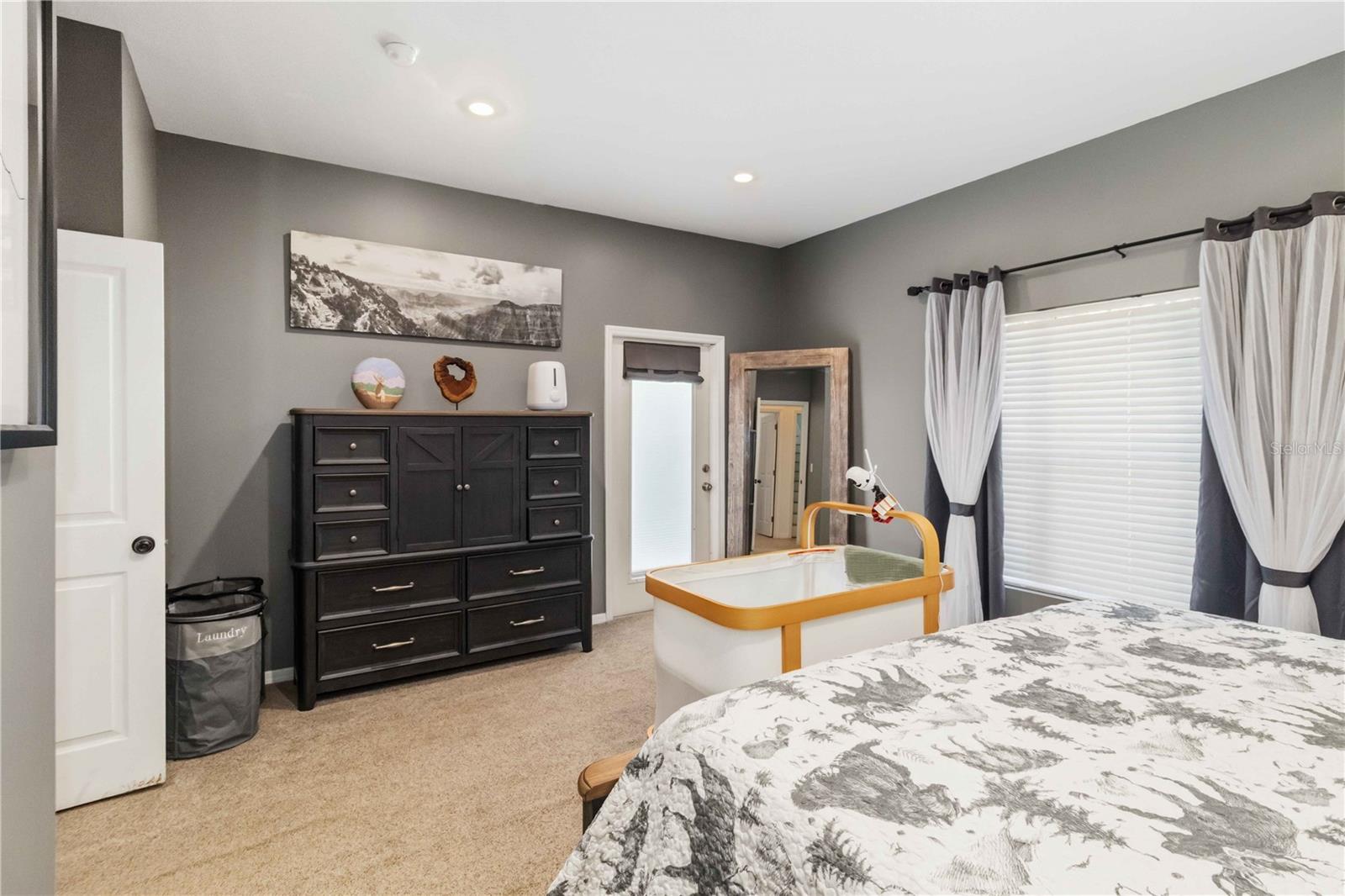 2313 HOLDEN LN, LITHIA, FL, 33547