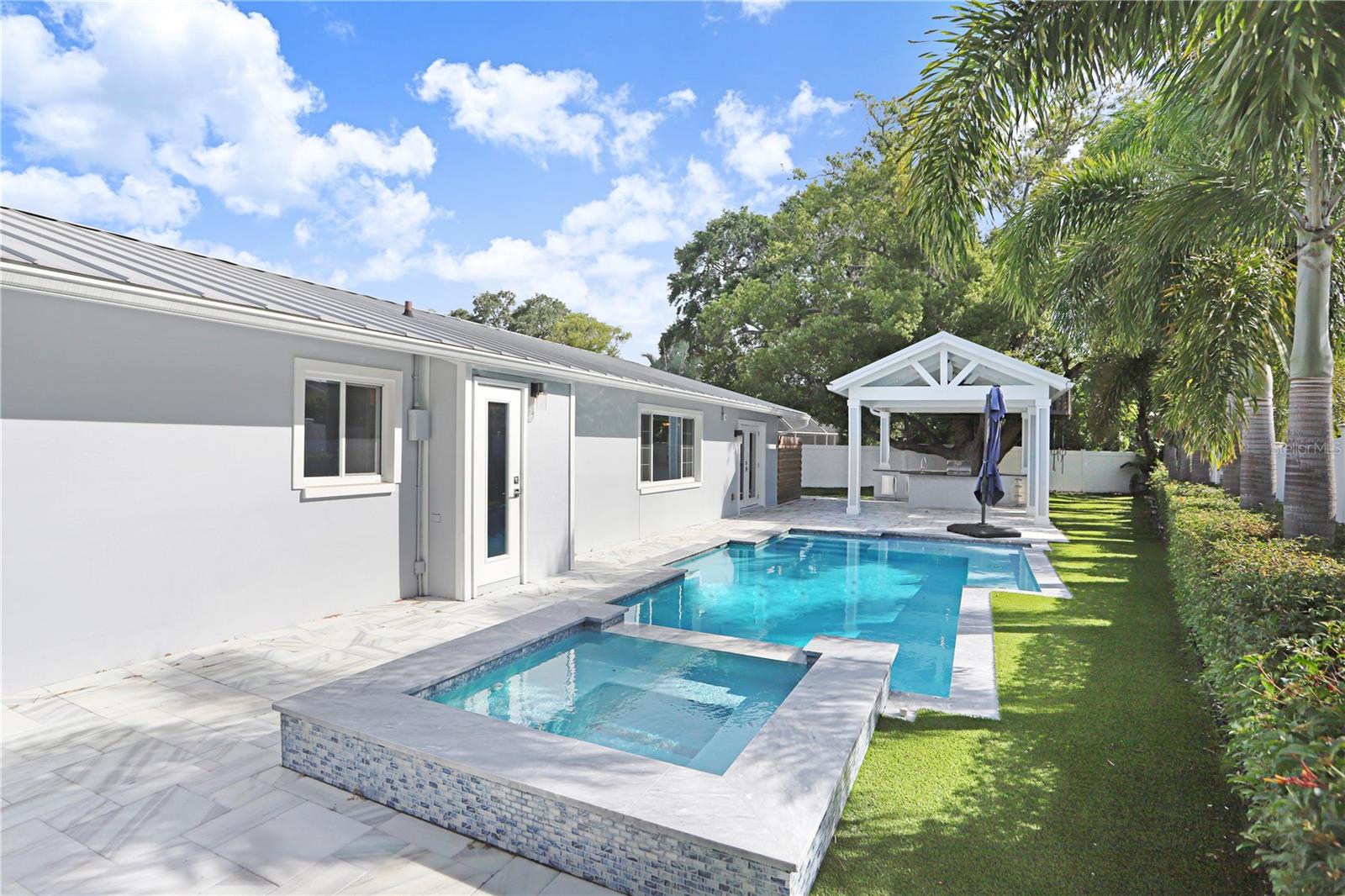 8404 BLACKSTONE CT, TAMPA, FL, 33615