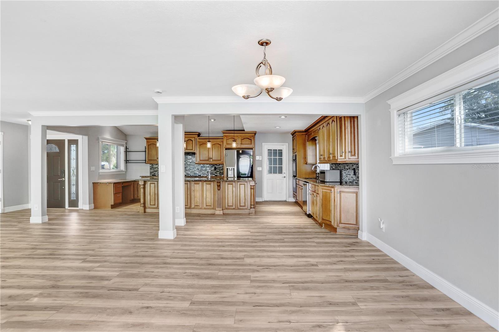 8404 BLACKSTONE CT, TAMPA, FL, 33615