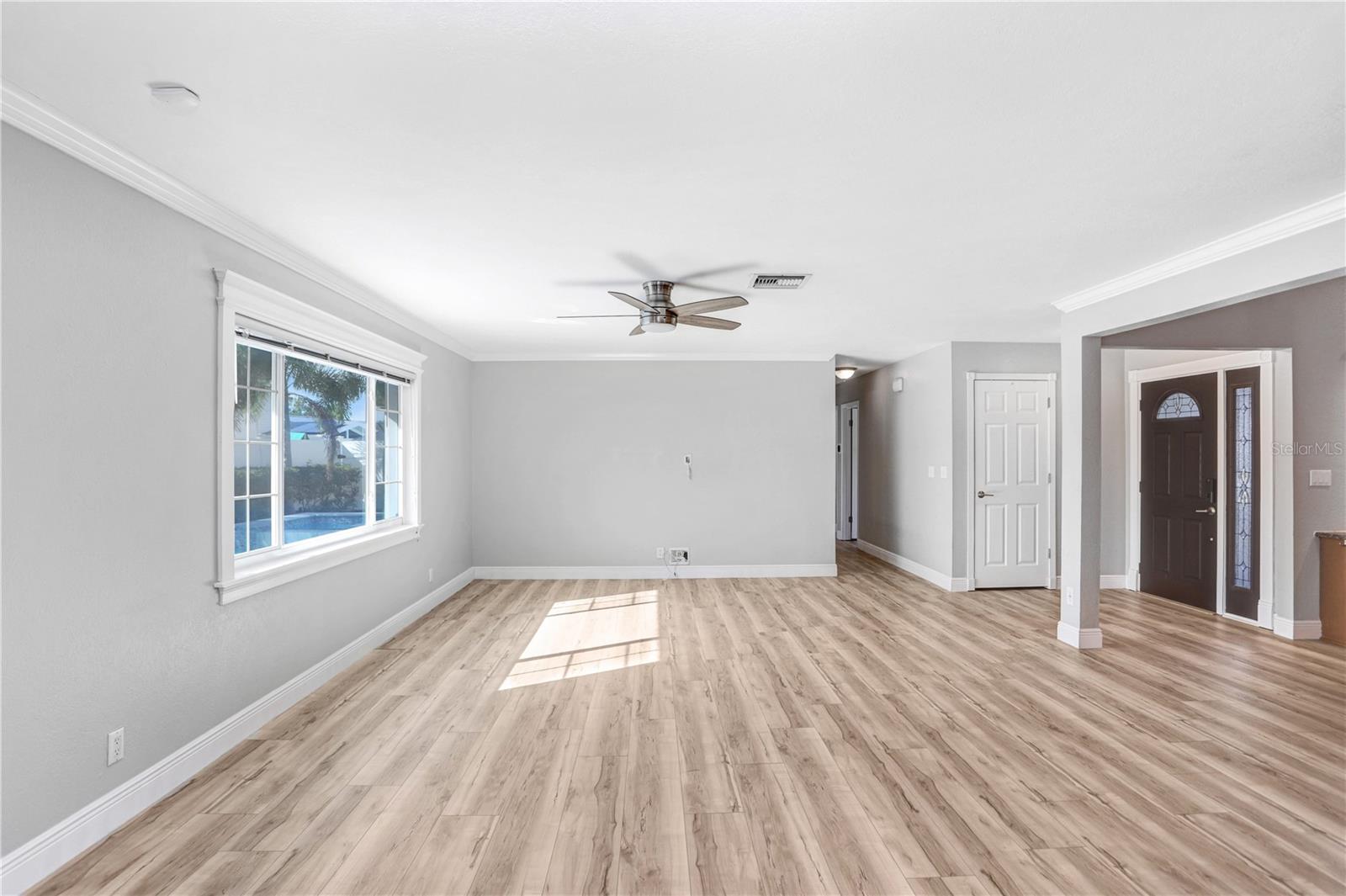 8404 BLACKSTONE CT, TAMPA, FL, 33615