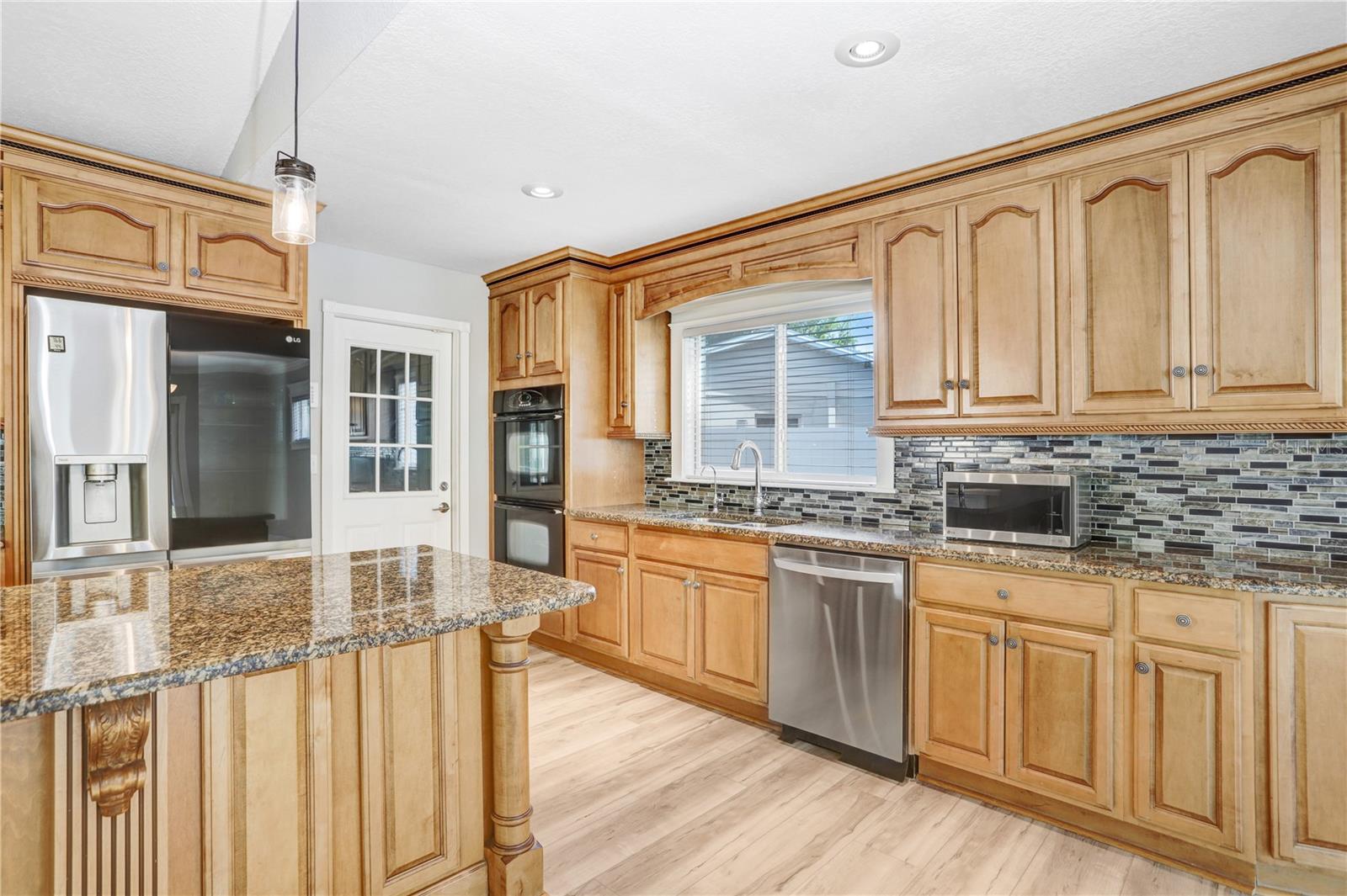 8404 BLACKSTONE CT, TAMPA, FL, 33615