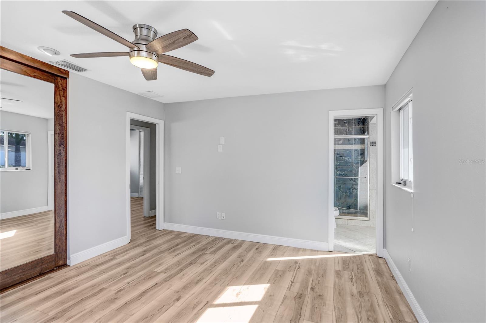 8404 BLACKSTONE CT, TAMPA, FL, 33615