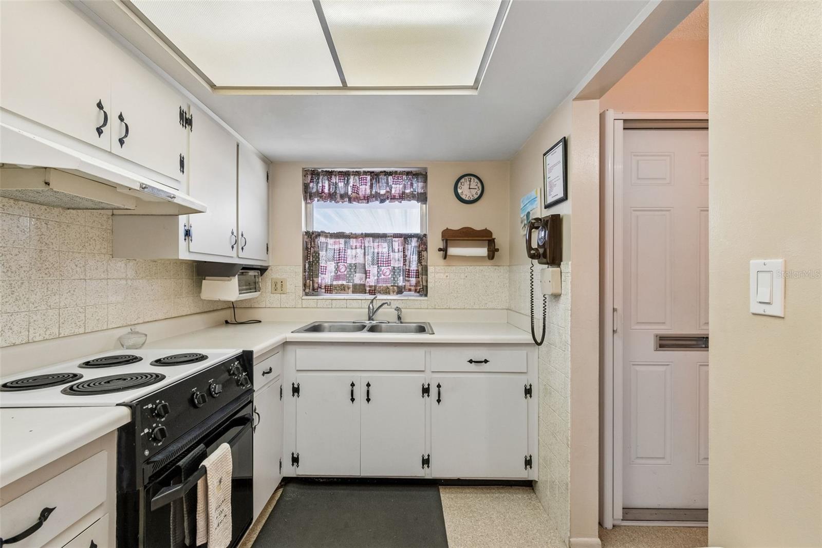 6072 ARLENE WAY, BRADENTON, FL, 34207