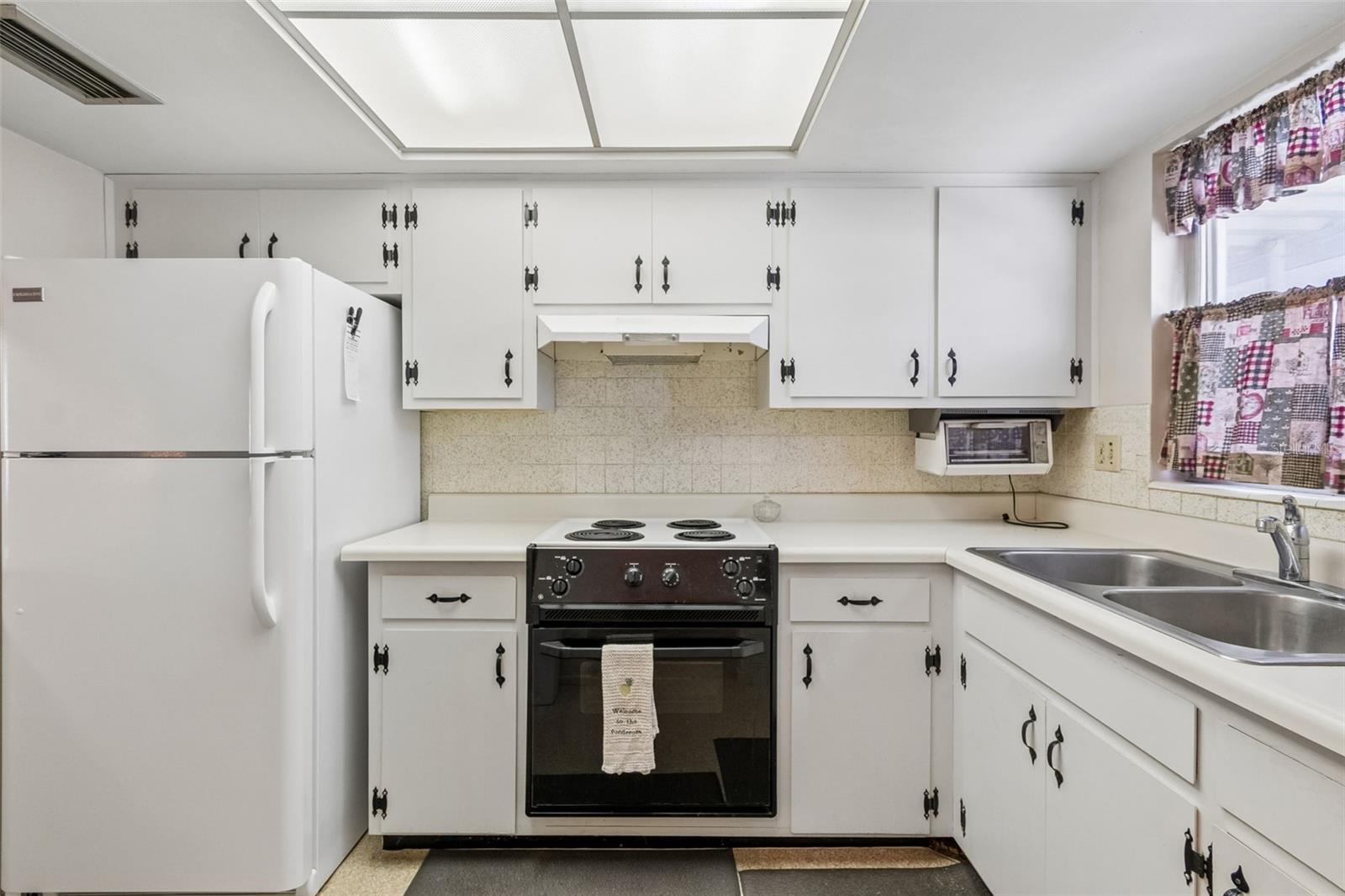 6072 ARLENE WAY, BRADENTON, FL, 34207