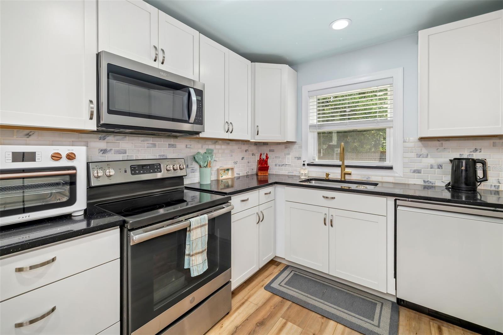 2549 19TH ST, SARASOTA, FL, 34234