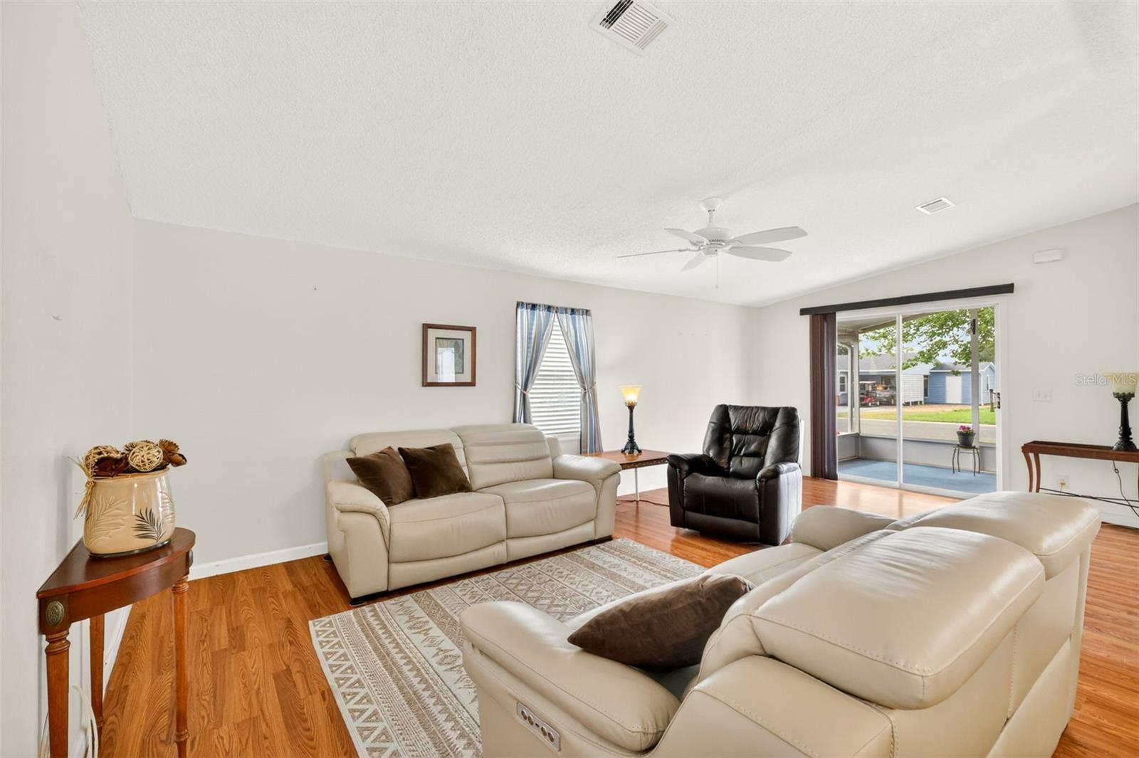 728 PRADO DR, LADY LAKE, FL, 32159