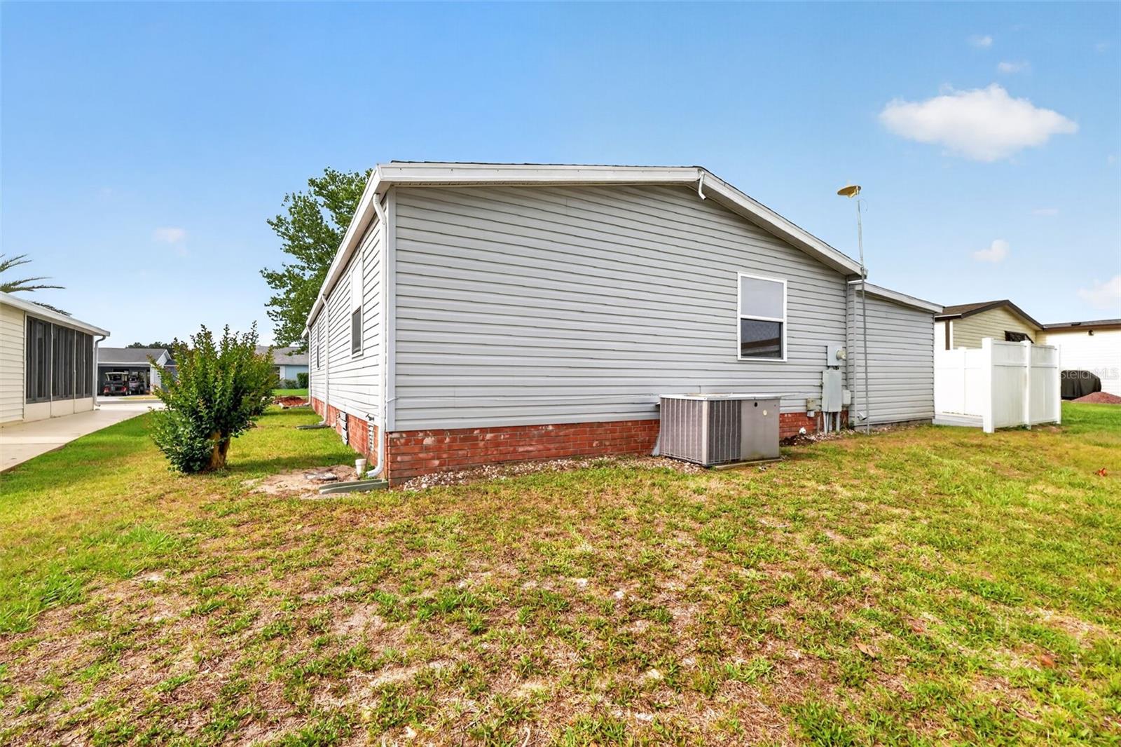 728 PRADO DR, LADY LAKE, FL, 32159