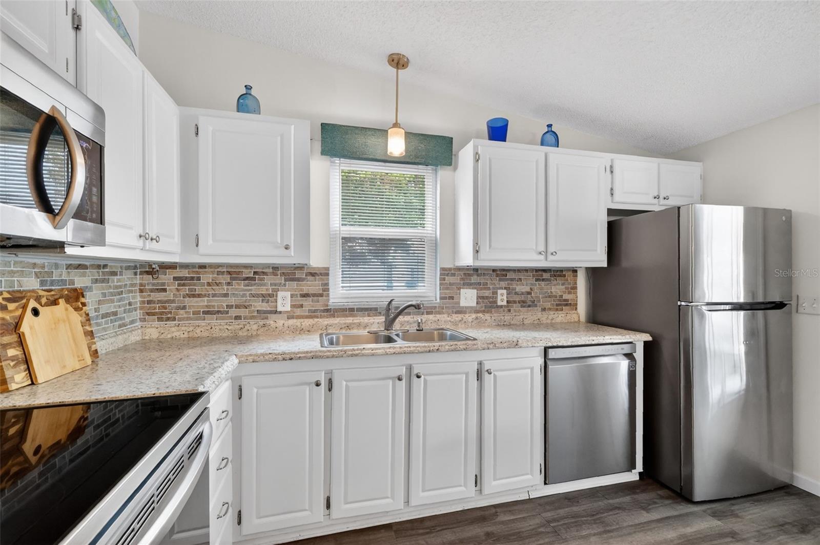728 PRADO DR, LADY LAKE, FL, 32159