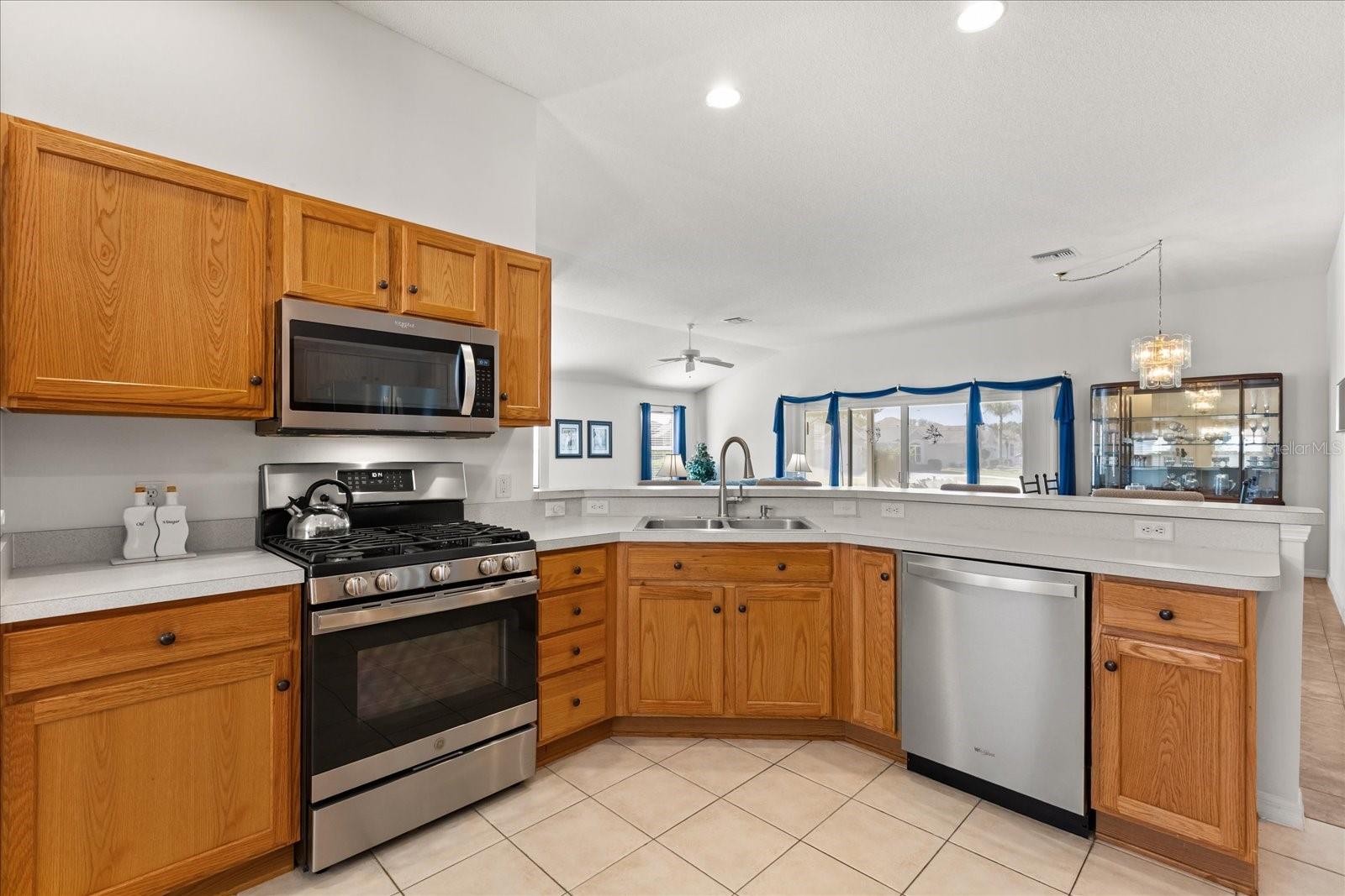 2467 AMBLER CIR, THE VILLAGES, FL, 32162