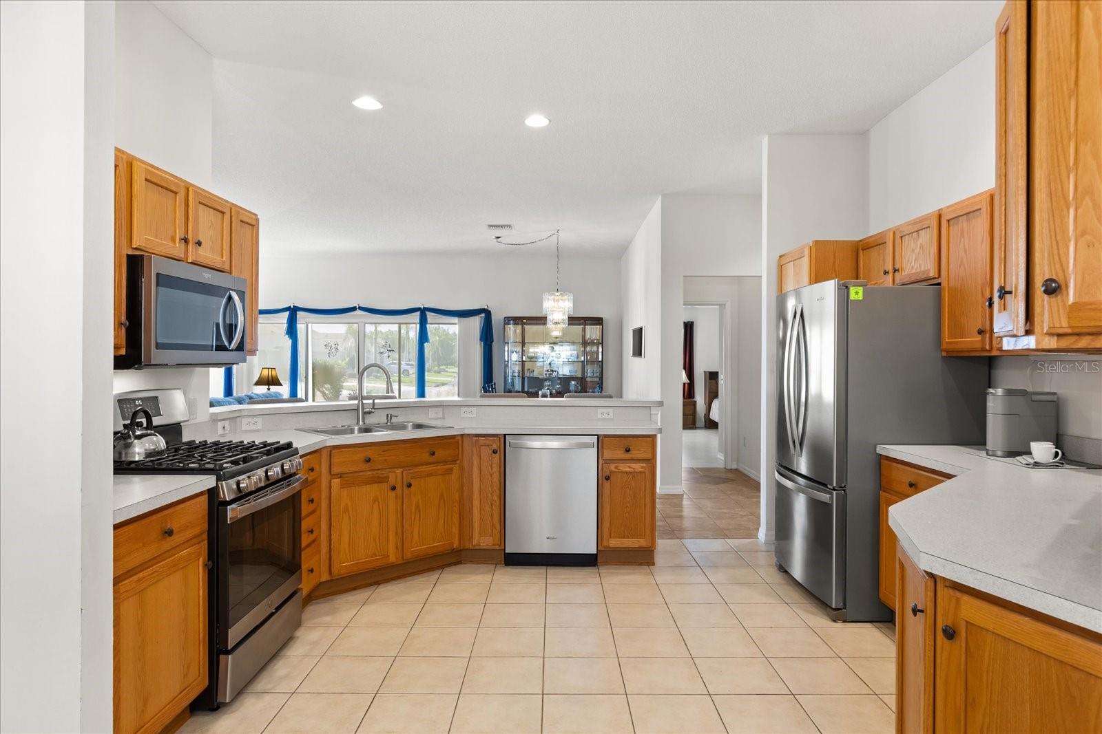 2467 AMBLER CIR, THE VILLAGES, FL, 32162