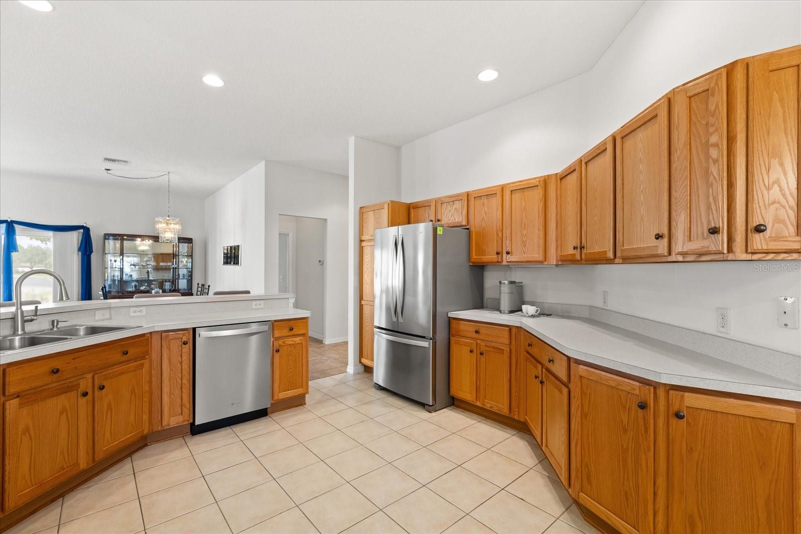 2467 AMBLER CIR, THE VILLAGES, FL, 32162