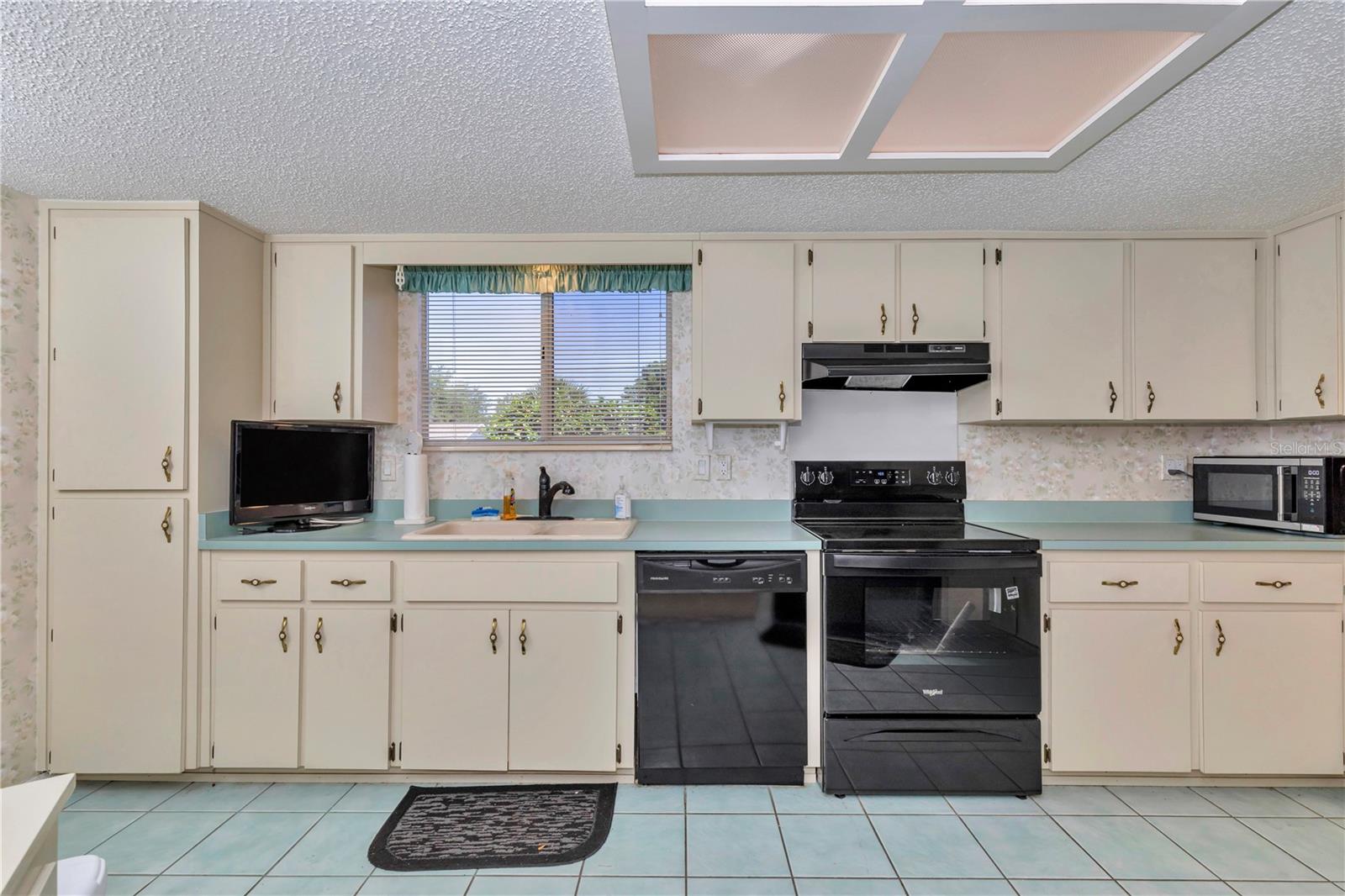 8157 SW 108TH STREET RD, OCALA, FL, 34481