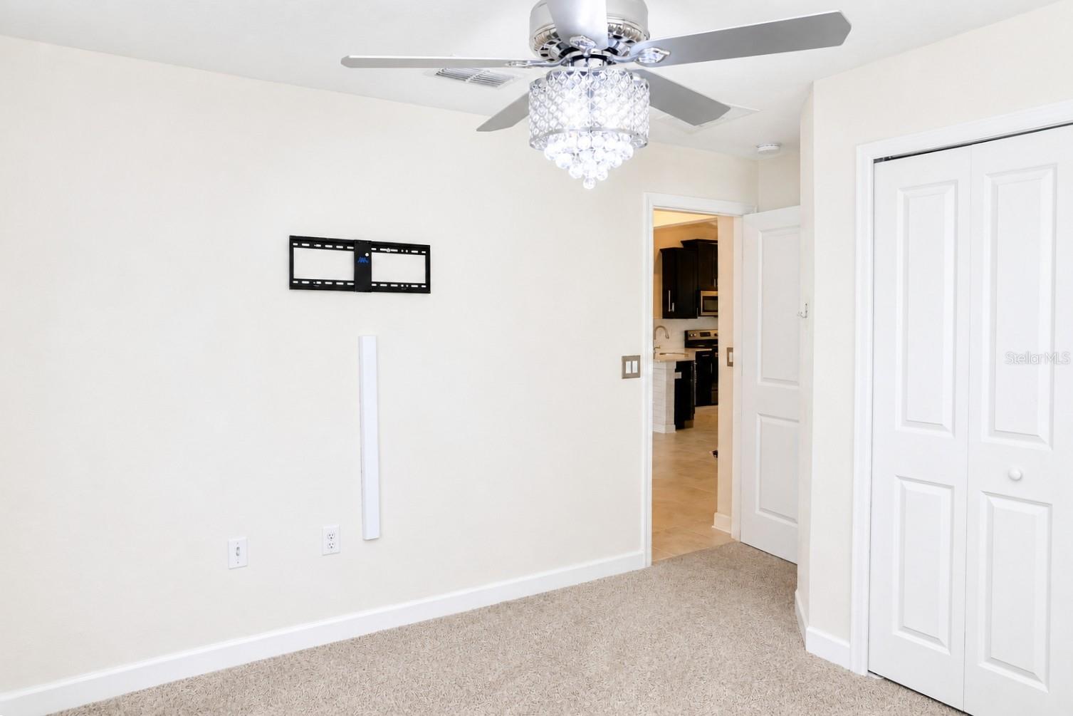 2172 LAKE SIDE AVE, DAVENPORT, FL, 33837