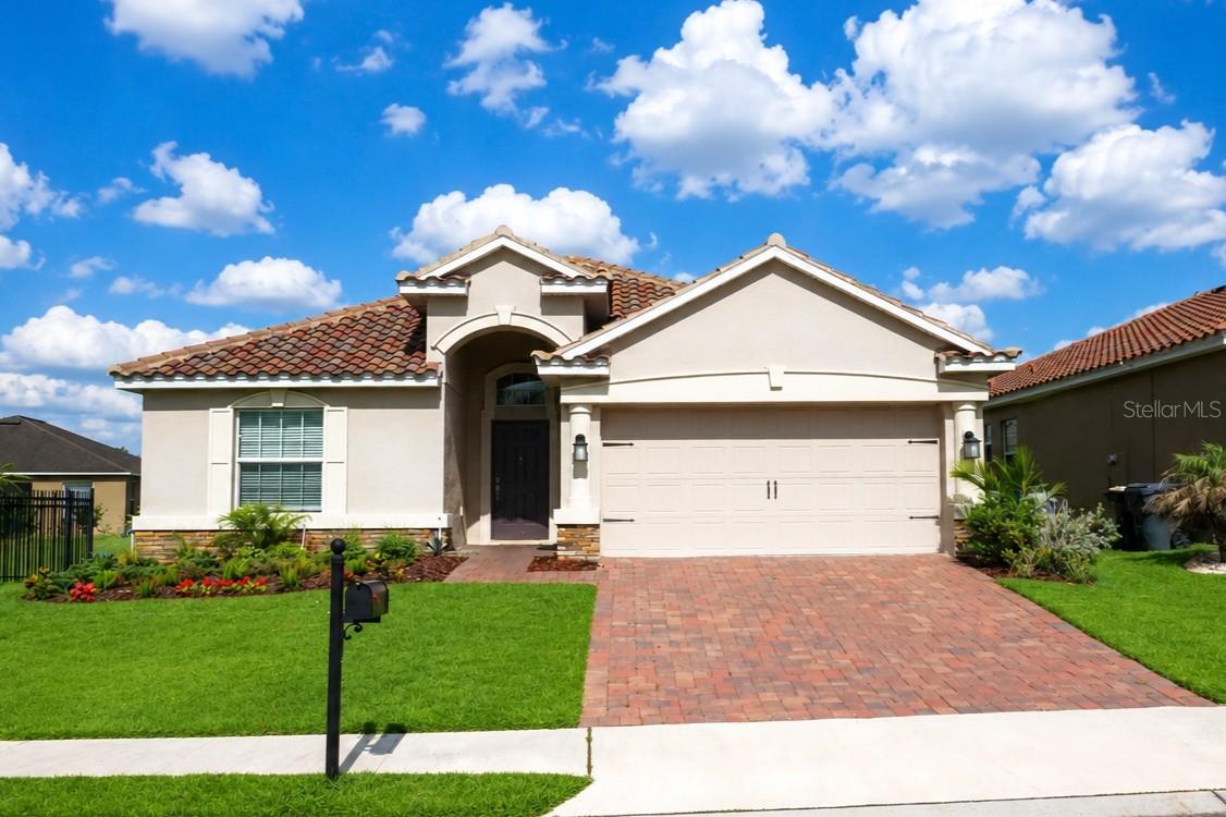 2172 LAKE SIDE AVE, DAVENPORT, FL, 33837