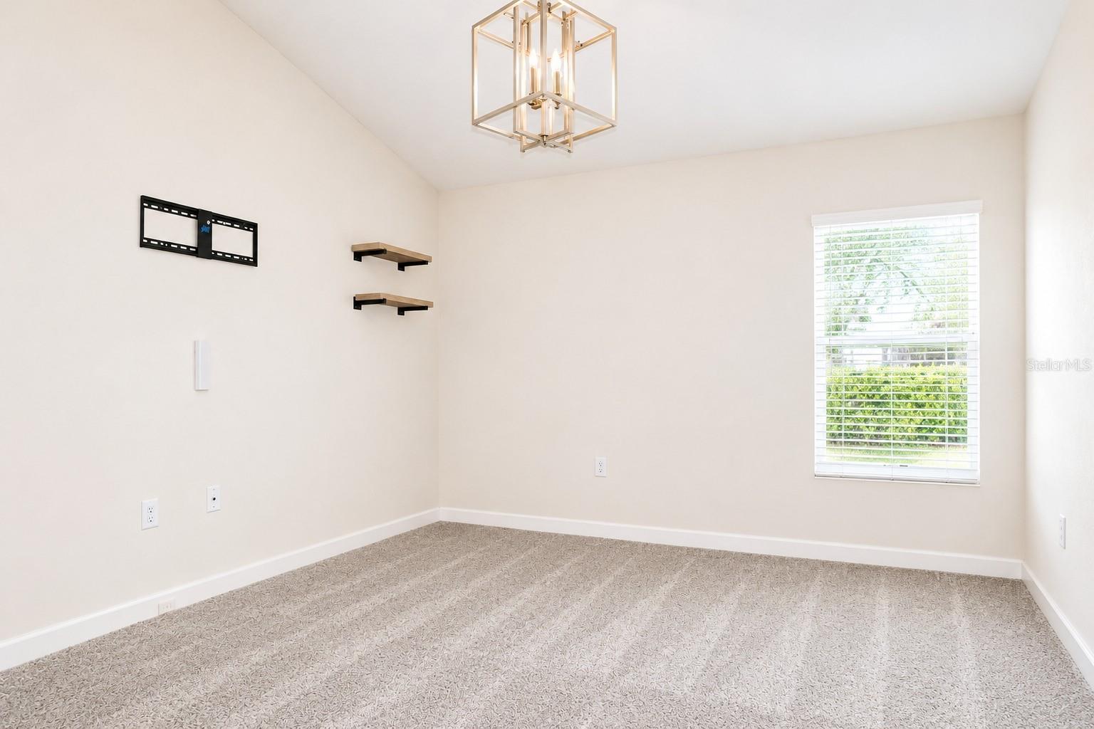 2172 LAKE SIDE AVE, DAVENPORT, FL, 33837