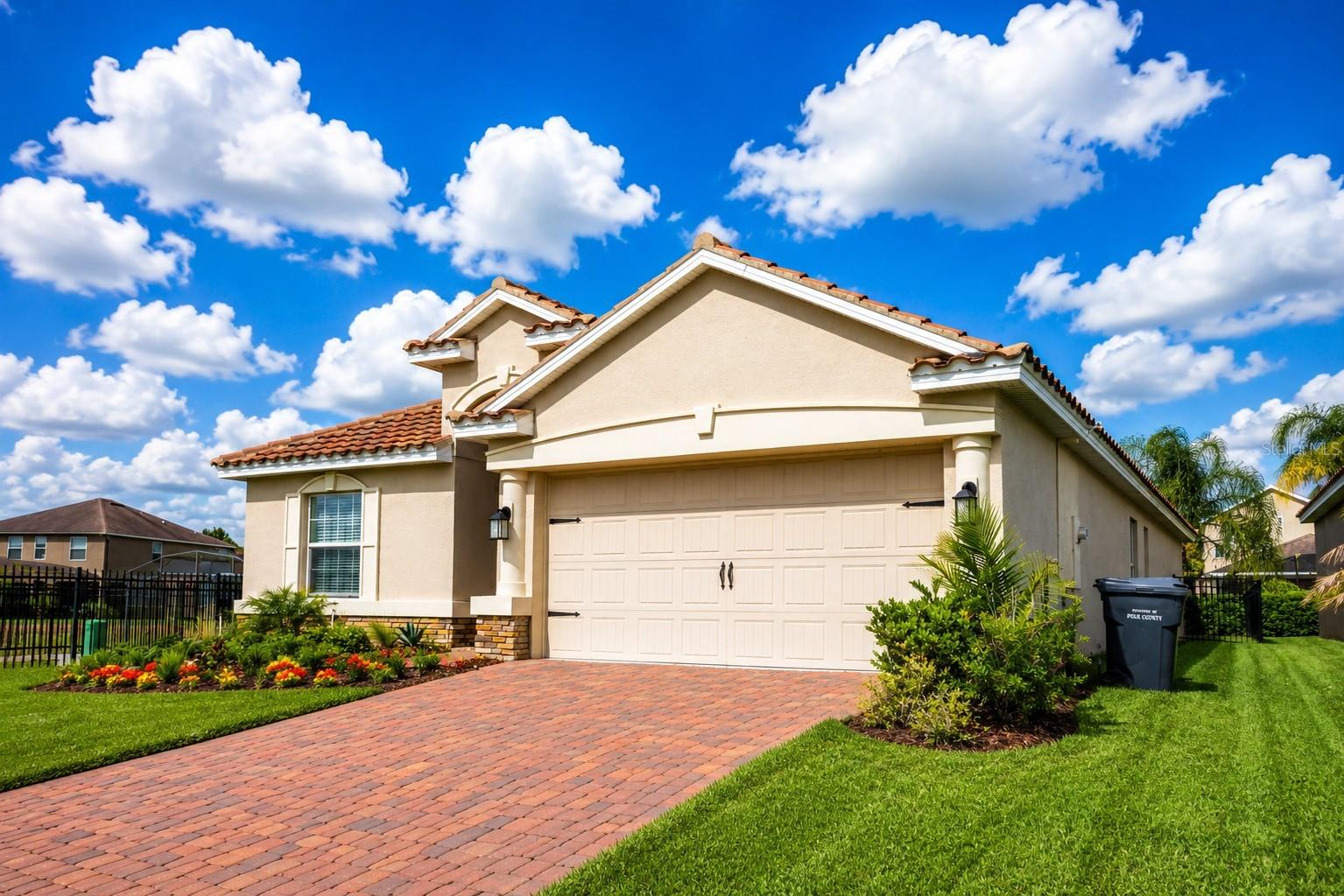 2172 LAKE SIDE AVE, DAVENPORT, FL, 33837
