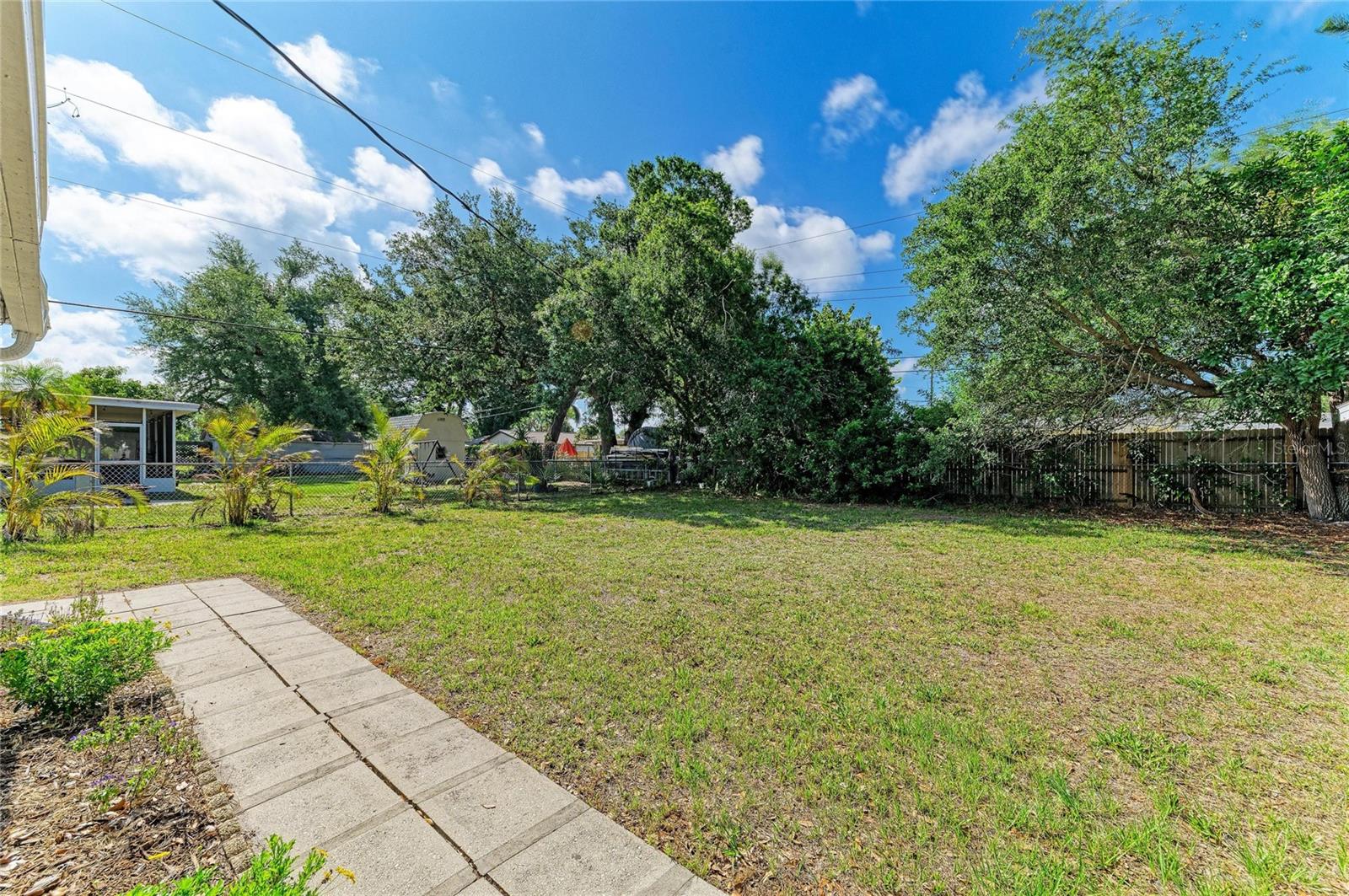 1211 CYPRESS AVE, VENICE, FL, 34285