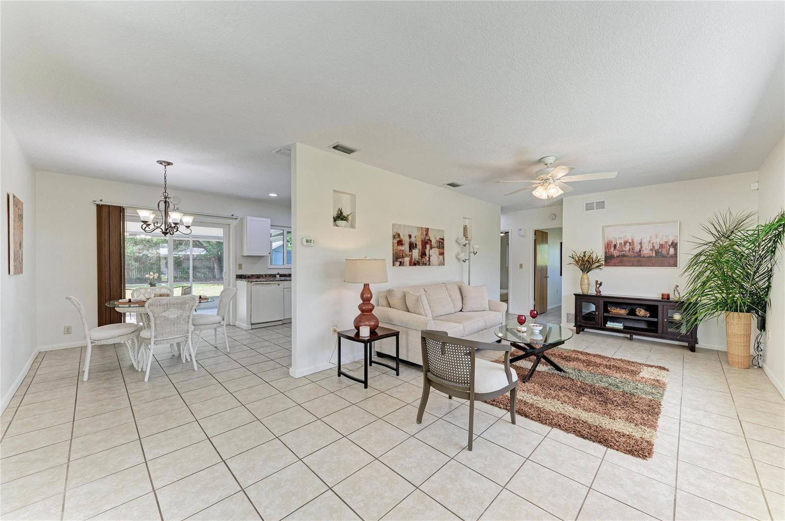 1211 CYPRESS AVE, VENICE, FL, 34285