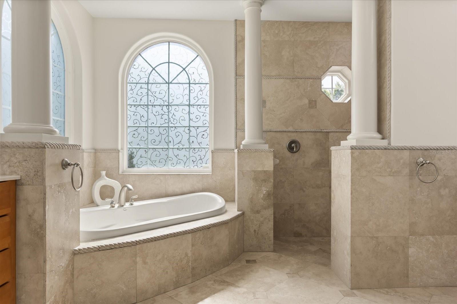 1554 LAKE RHEA DR, WINDERMERE, FL, 34786