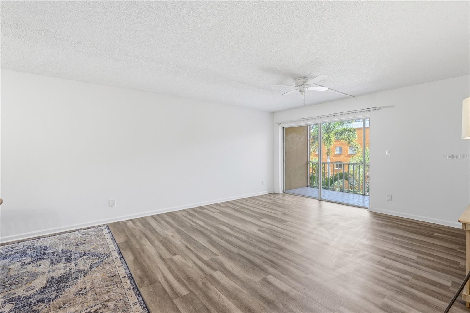 2366 E MALL DR #403, FORT MYERS, FL, 33901