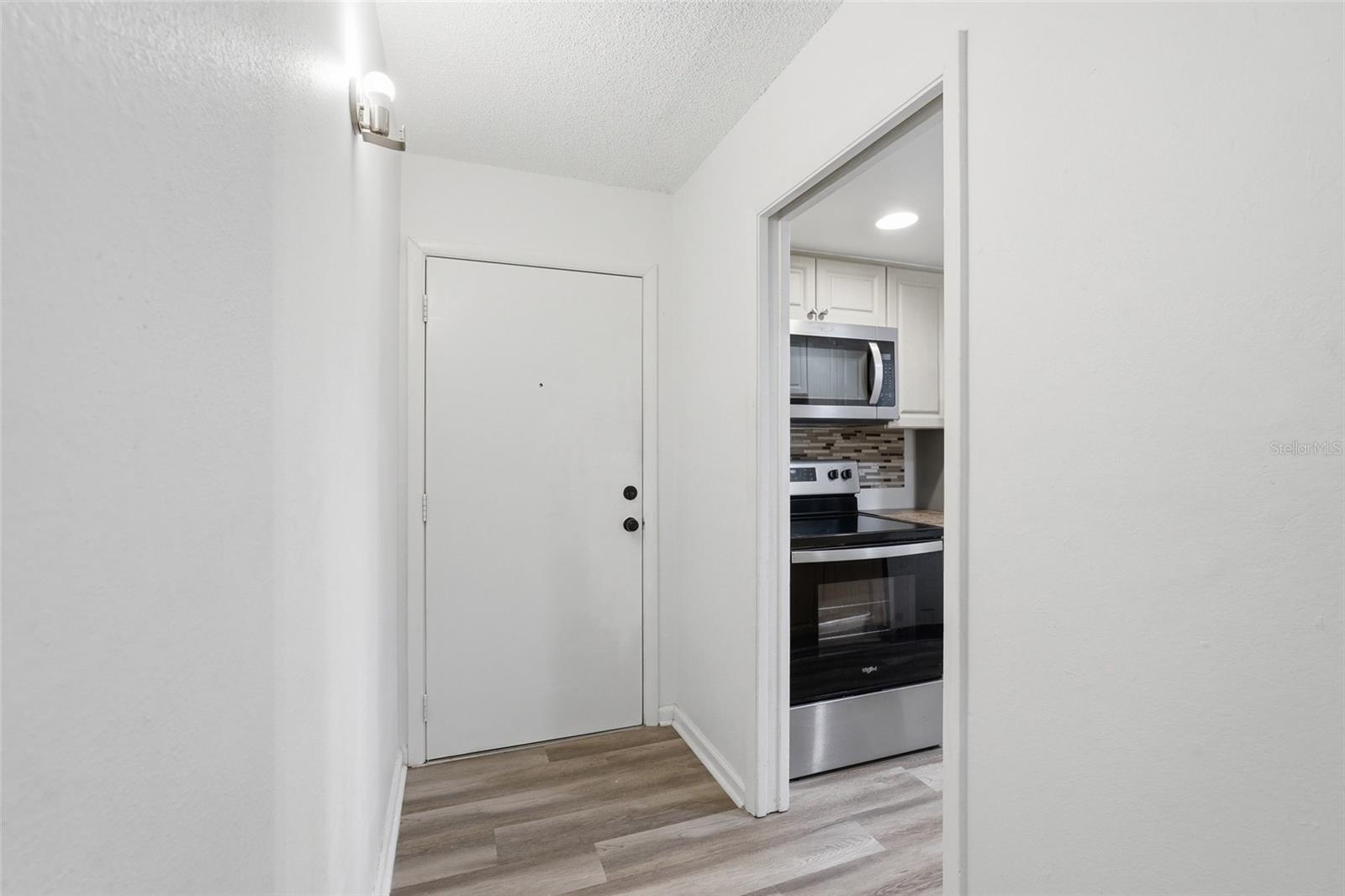 2366 E MALL DR #403, FORT MYERS, FL, 33901