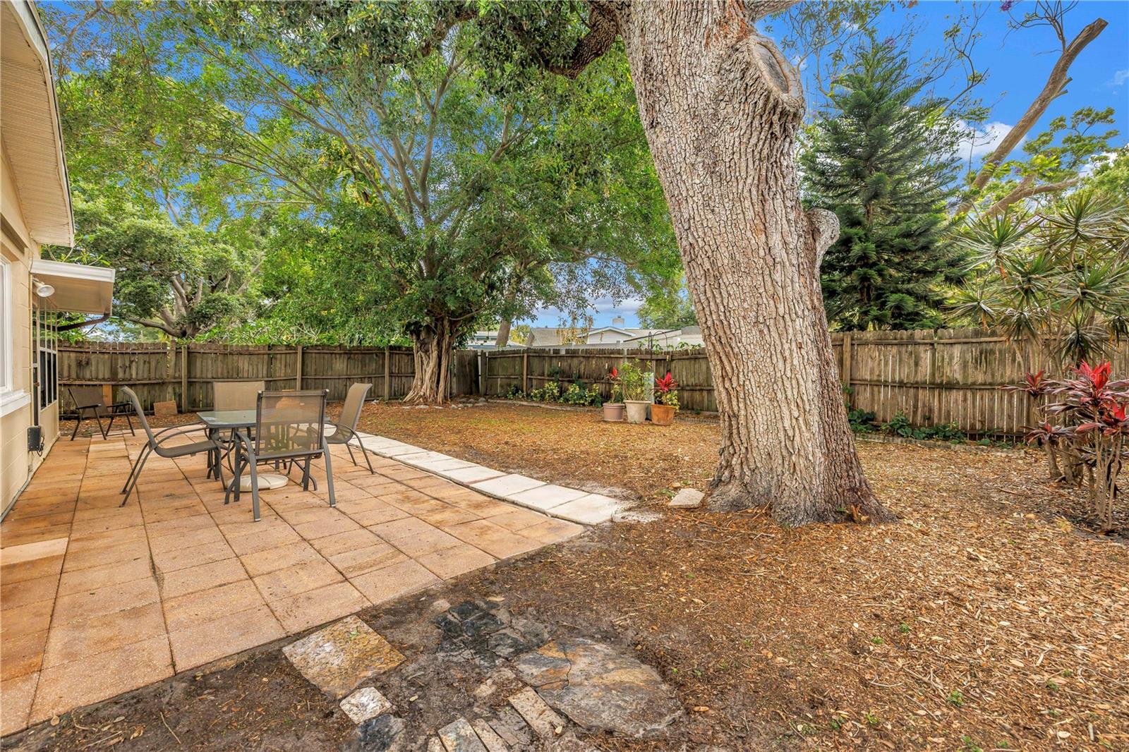 9579 GOLDEN GROVE ST, SEMINOLE, FL, 33772