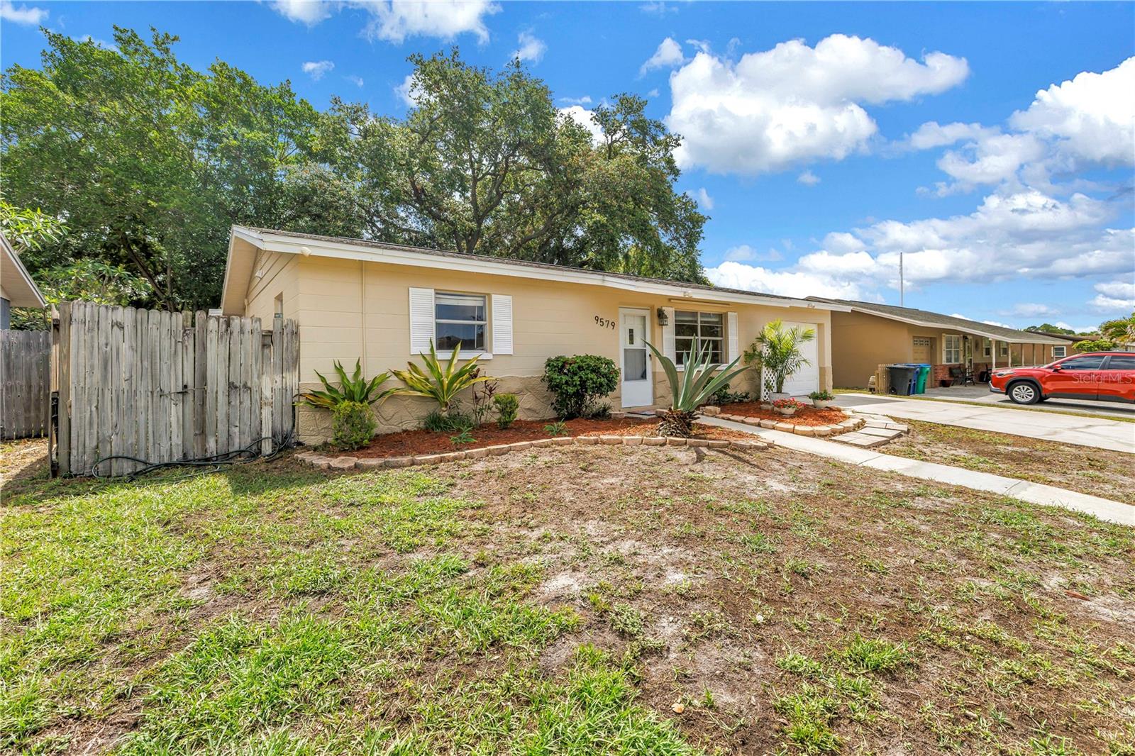 9579 GOLDEN GROVE ST, SEMINOLE, FL, 33772