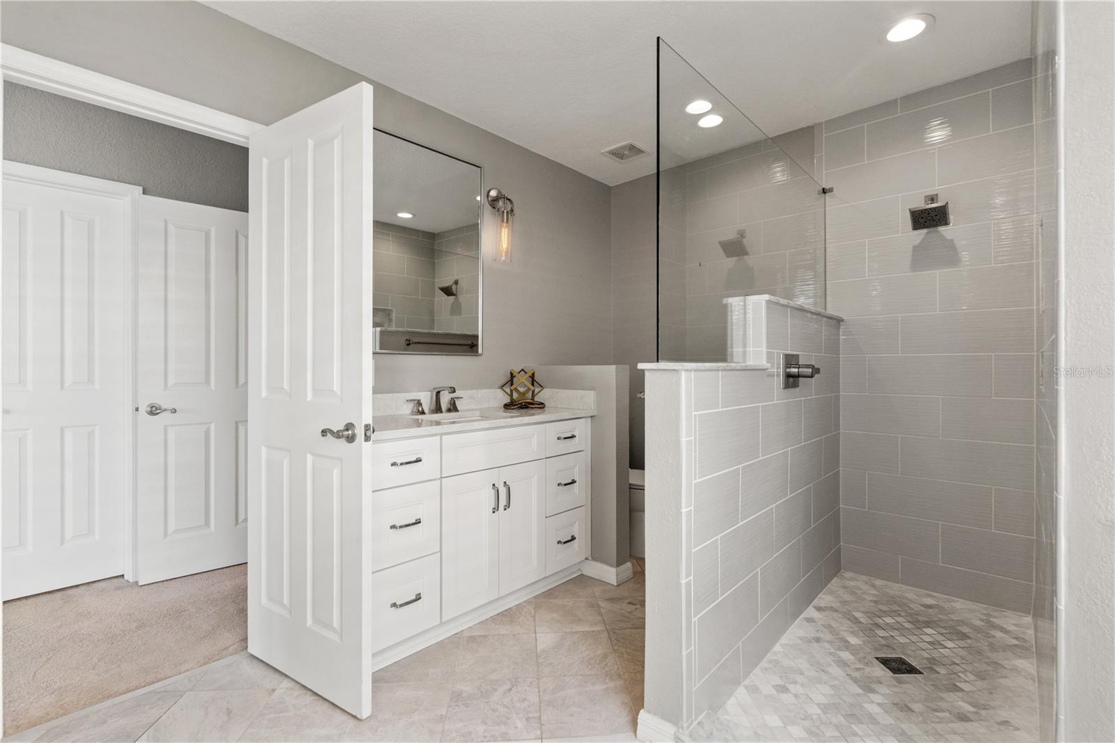 2920 W EL PRADO BLVD #11, TAMPA, FL, 33629