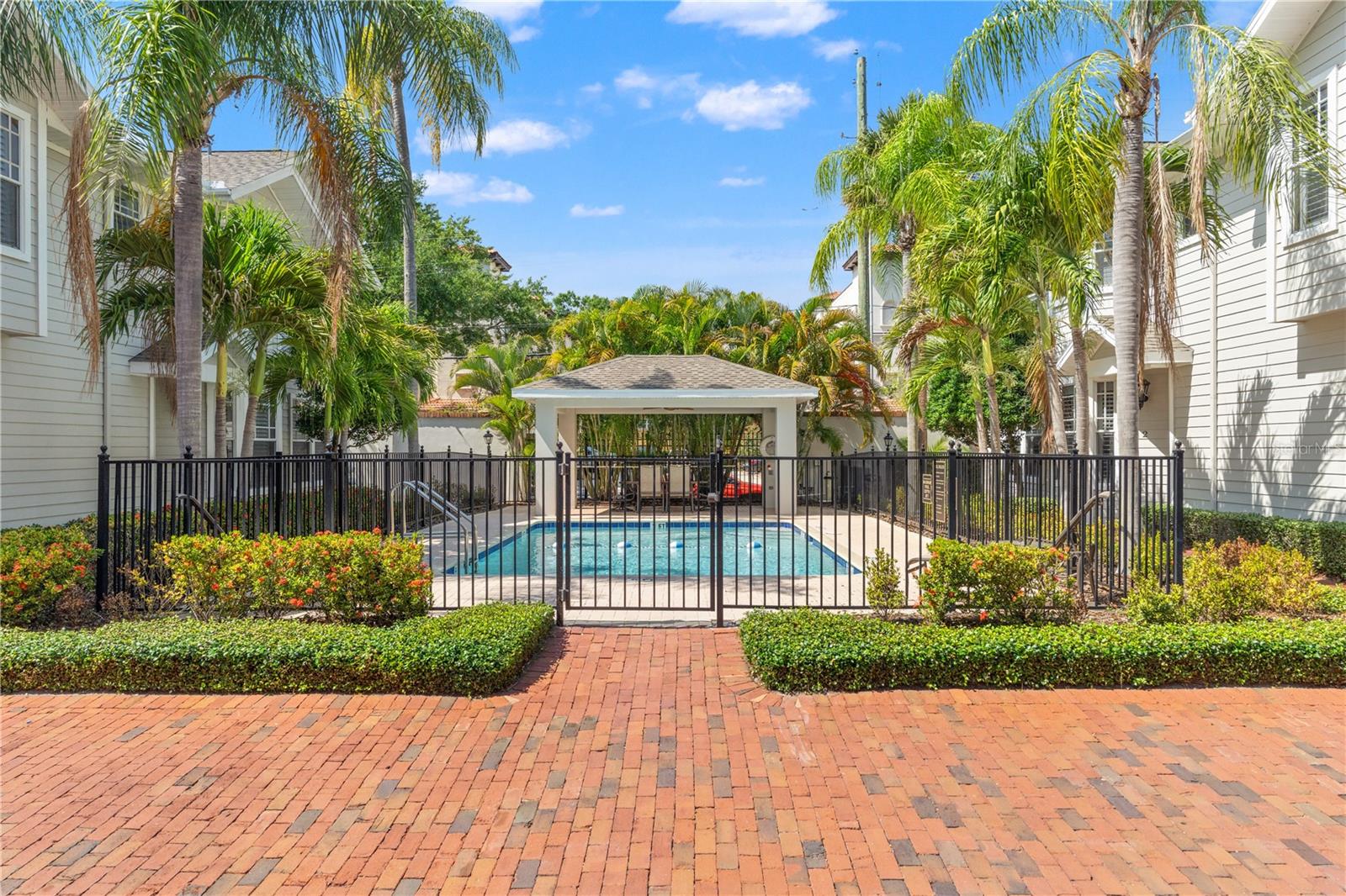 2920 W EL PRADO BLVD #11, TAMPA, FL, 33629