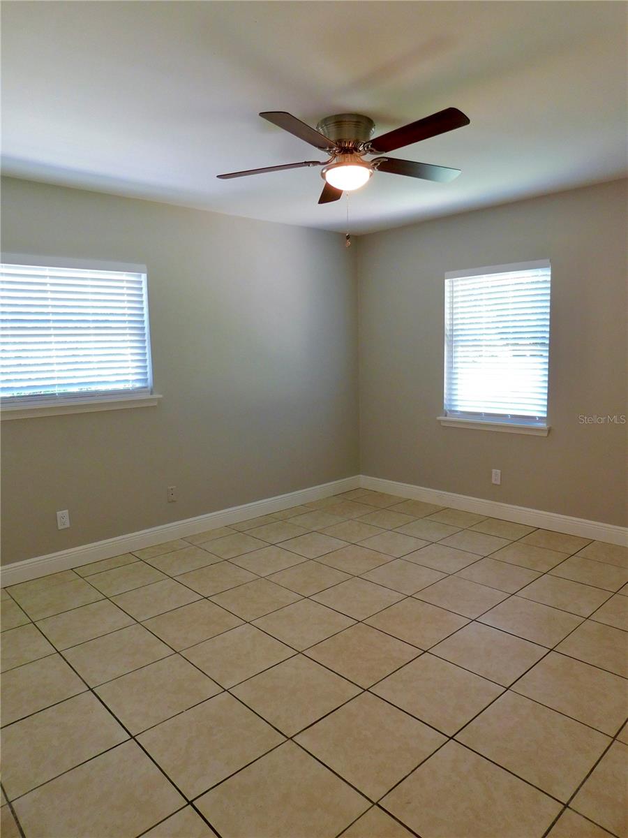 921 NE 13TH AVE, OCALA, FL, 34470