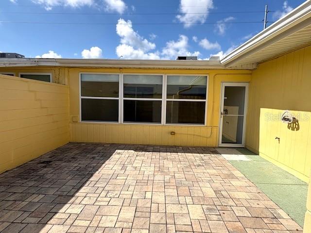 1005 RICKENBACKER DR, SUN CITY CENTER, FL, 33573