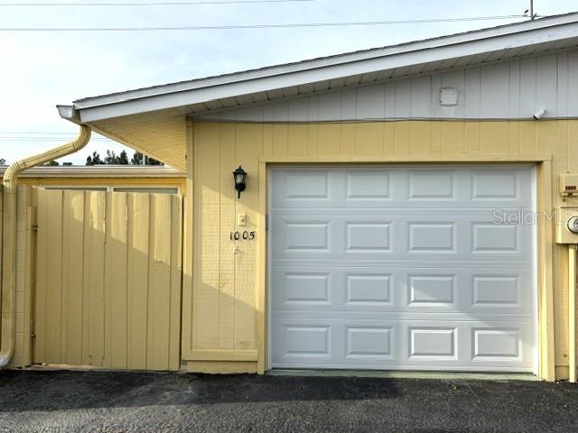 1005 RICKENBACKER DR, SUN CITY CENTER, FL, 33573