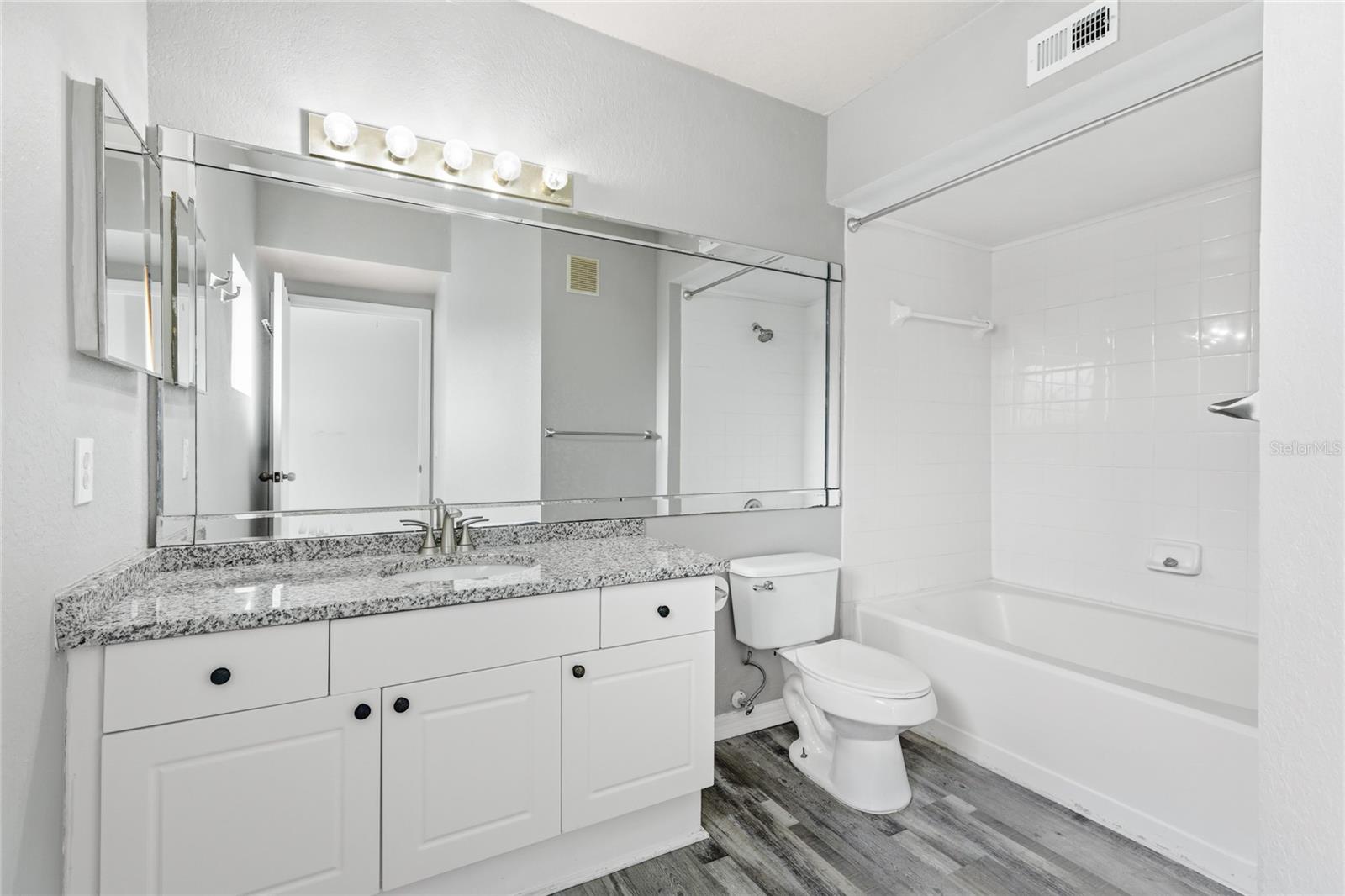 5122 NORTHRIDGE RD #307, SARASOTA, FL, 34238